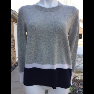 ☀️🌈🍀J.Crew Everyday crewneck Cashmere sweater.